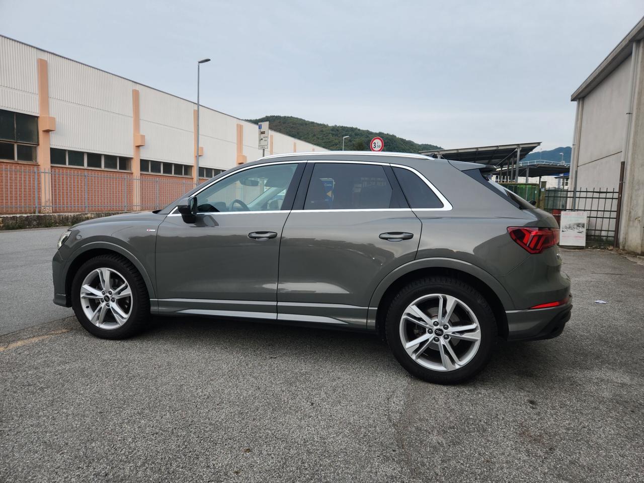 Audi Q3 35 2.0 TDI S LINE EDITION QUATTRO S TRONIC