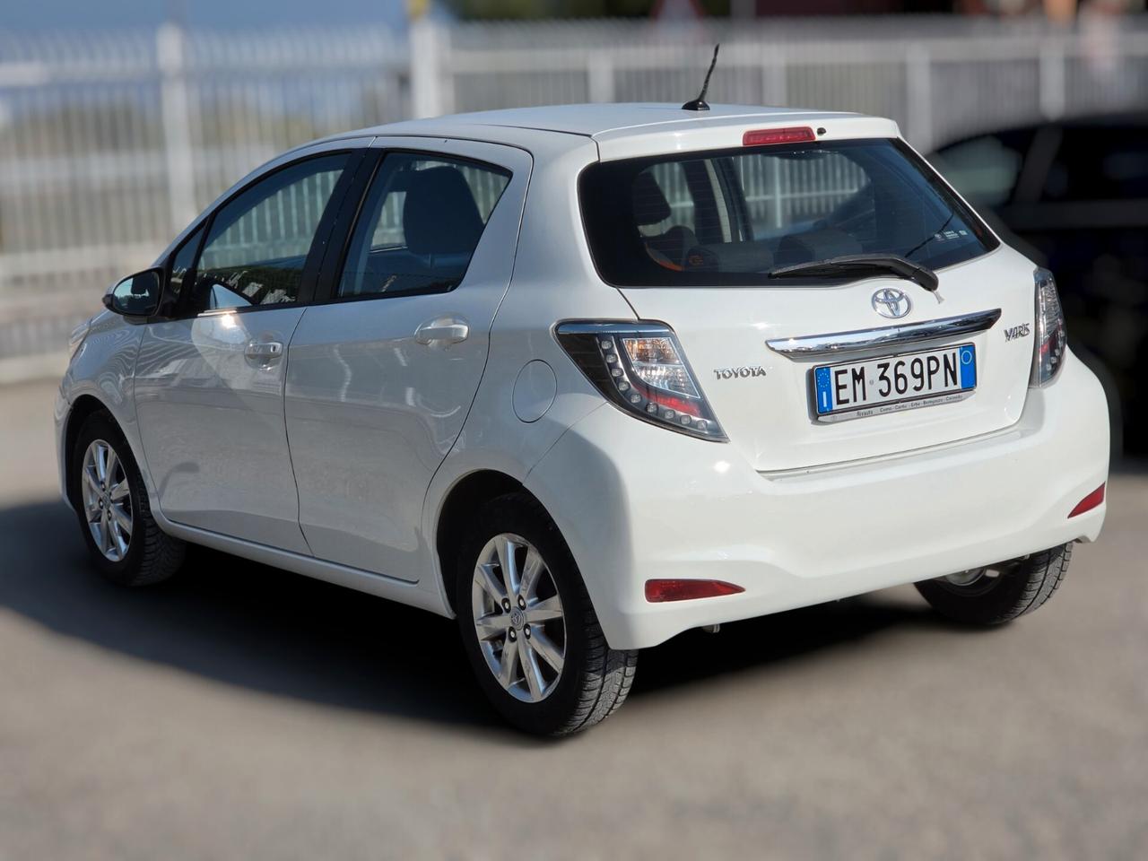 Toyota Yaris 1.0 5 porte Active