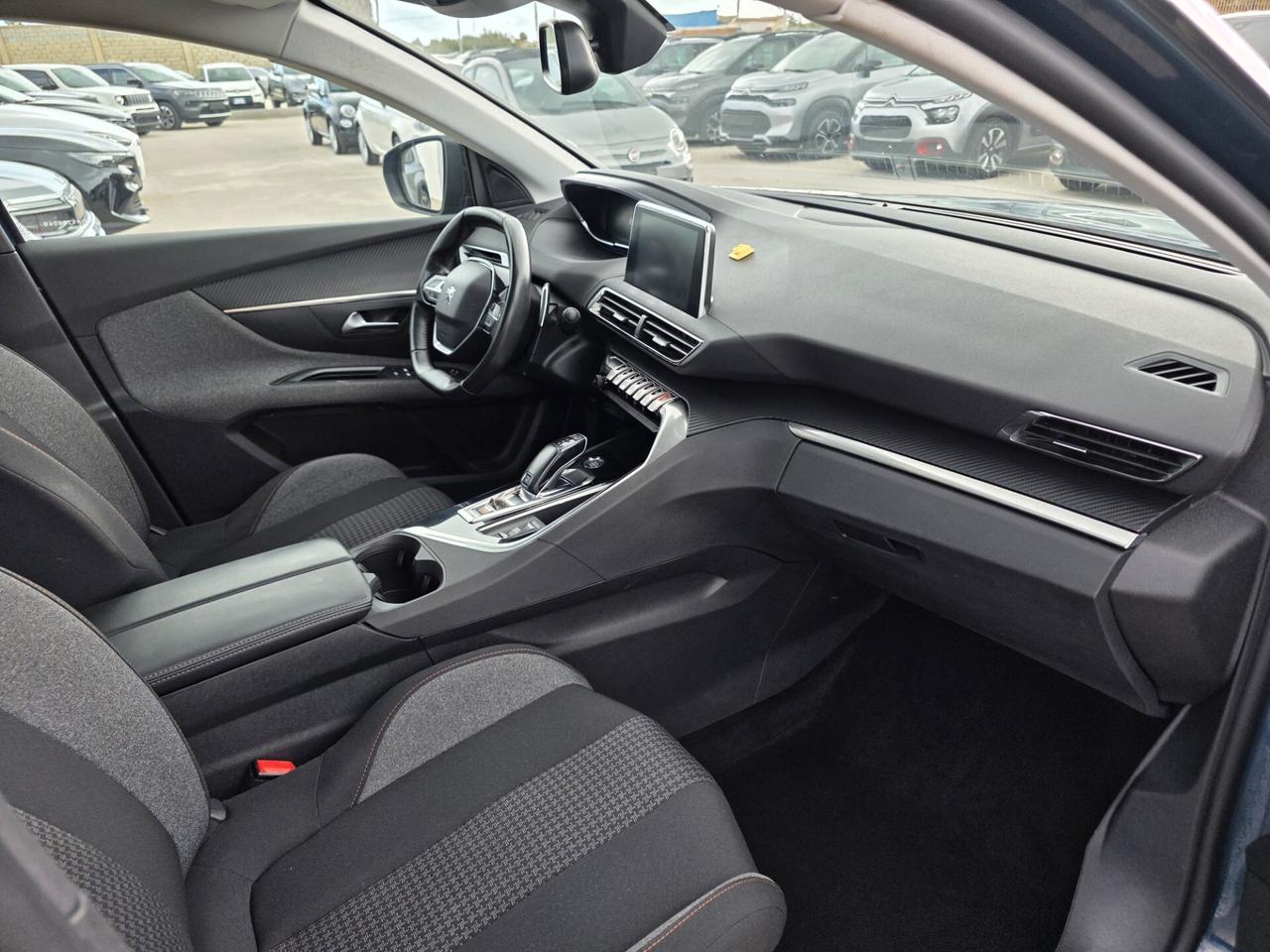 Peugeot 5008 BlueHDi 130 S&S EAT8 Active Pack