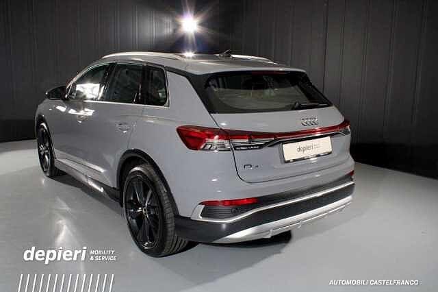 Audi Q4 e-tron 45 S Line edition -BEV batteria 82kWh