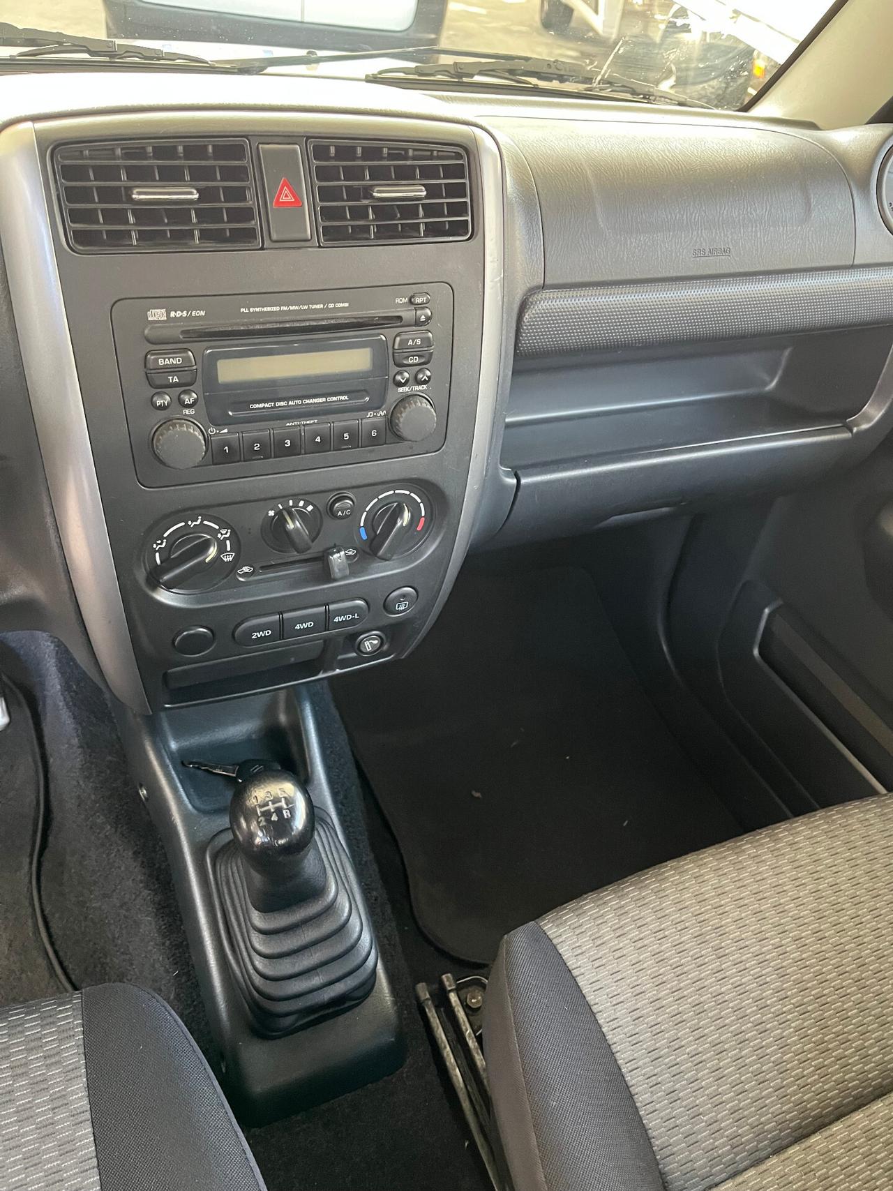 Suzuki Jimny 1.3i 16V cat 4WD JLX