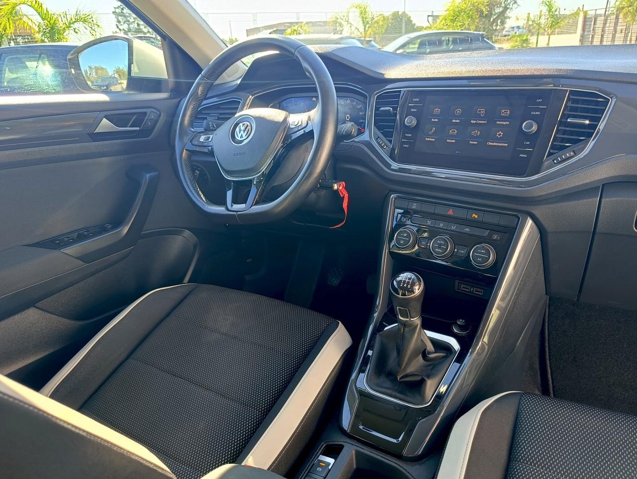 Volkswagen T-Roc 1.6 TDI SCR Advanced BlueMotion Technology - 2020