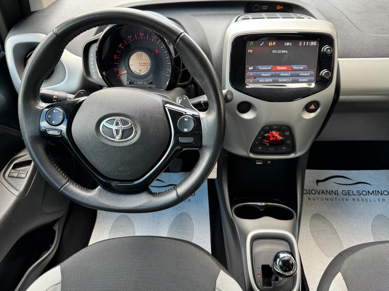 Toyota Aygo 1.0 VVT-i 69 CV 5 porte x-play MMT AUTOMATICA