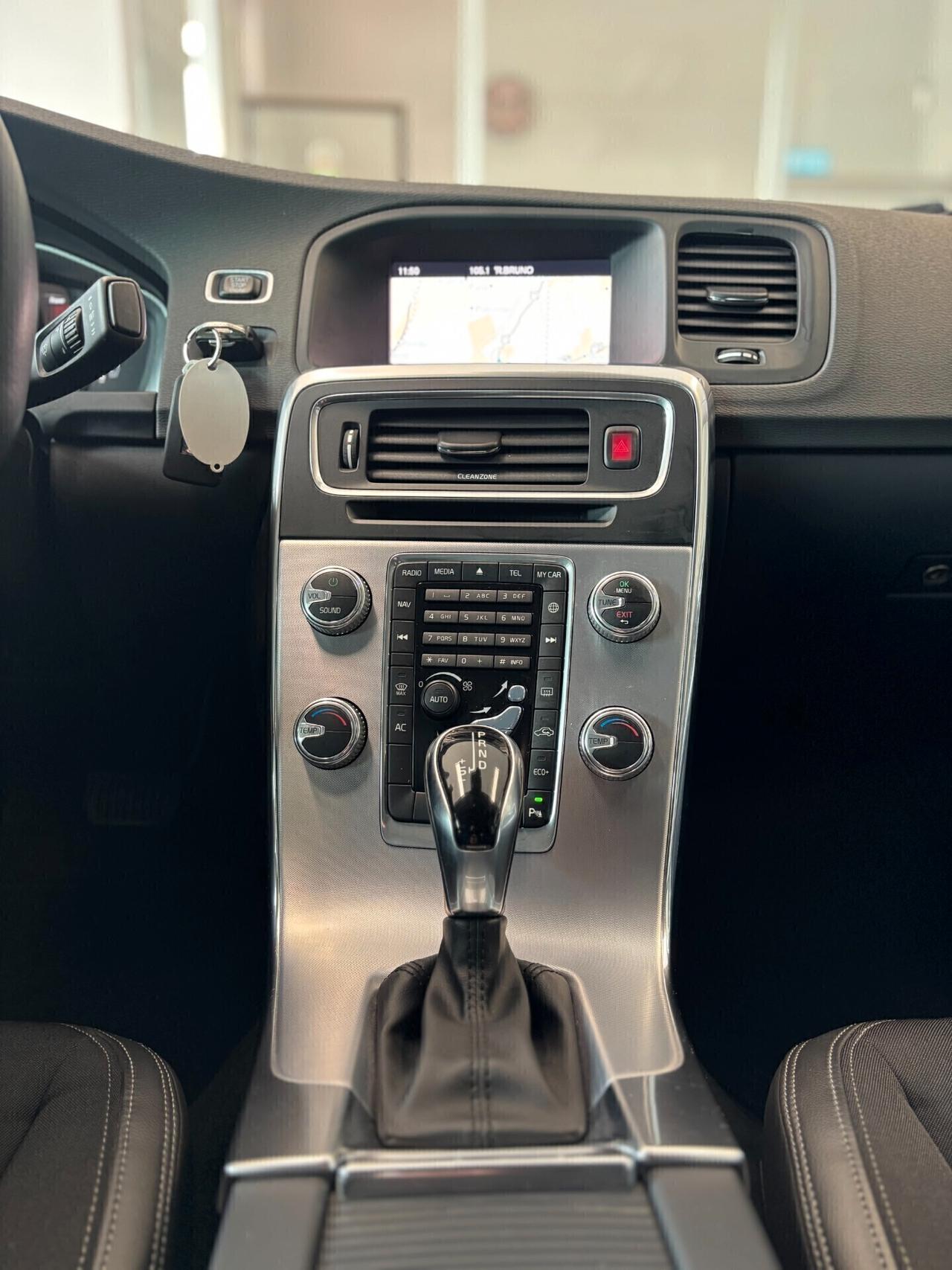 Volvo S60 Cross Country 2.0 d3 geartronic*TAGLIANDI CERTIFICATI VOLVO*