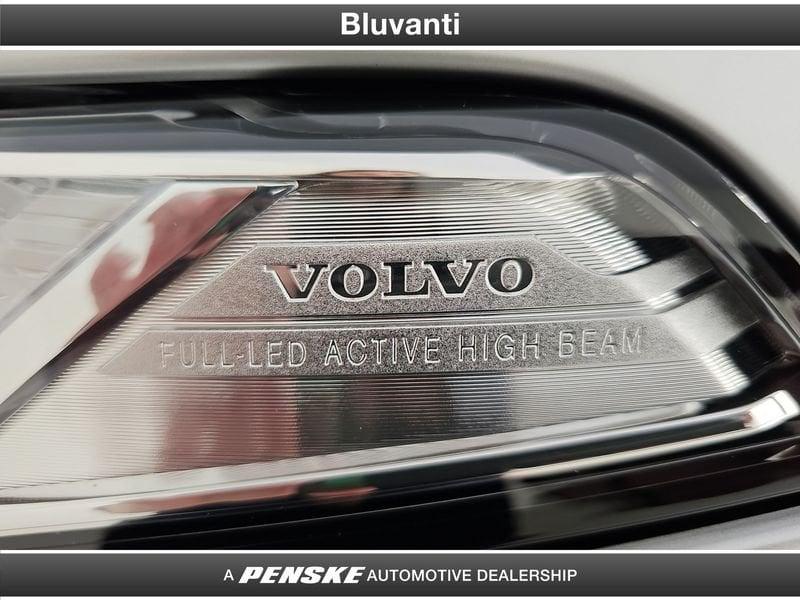 Volvo XC90 D5 AWD Geartronic 7 posti Momentum