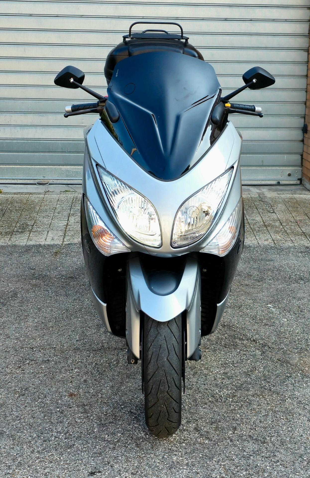 Yamaha T Max frizione nuova, scarico Mivv OMOLOGATO