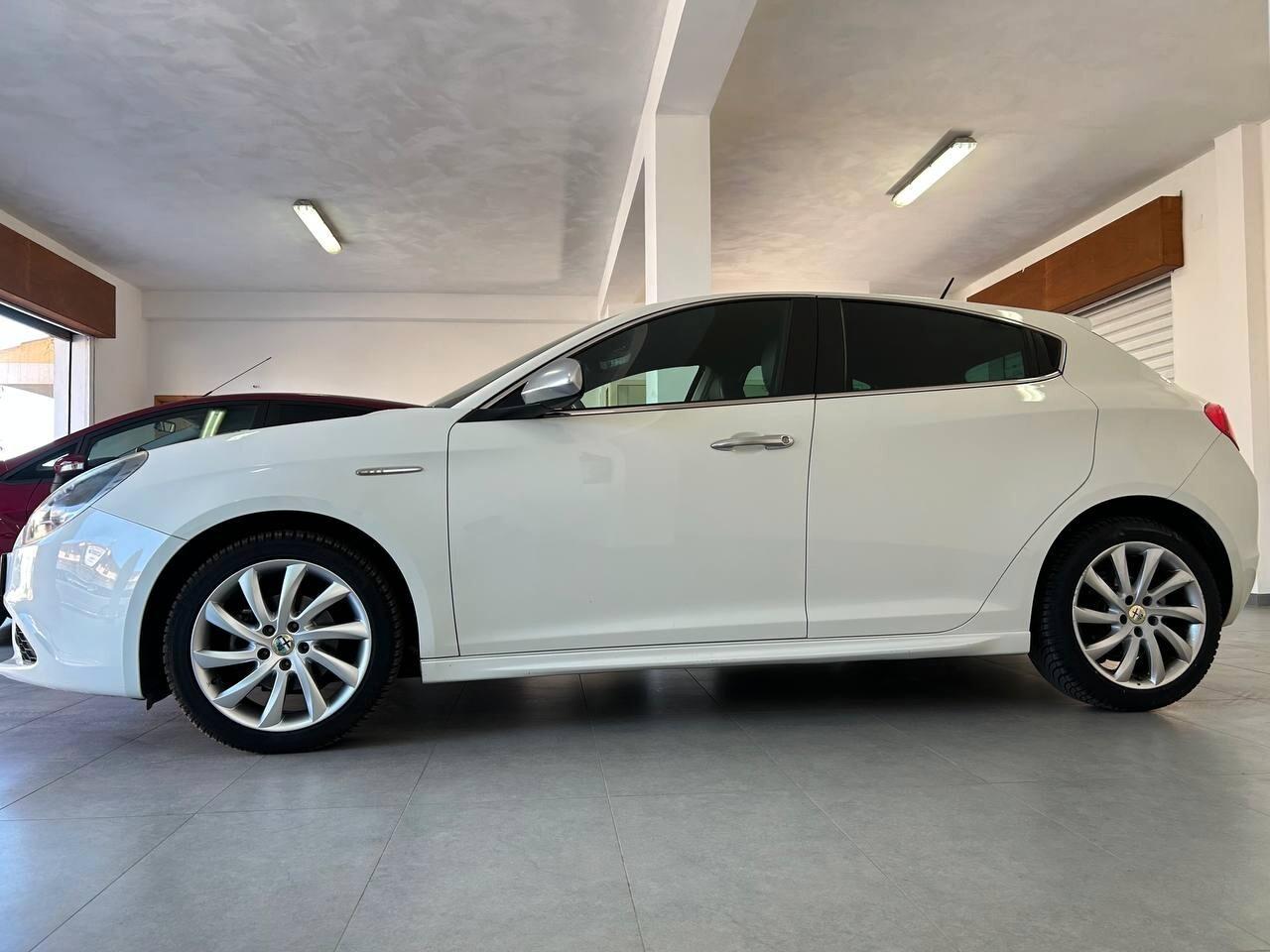 Alfa Romeo Giulietta 1.6 JTDm-2 105 CV Exclusive