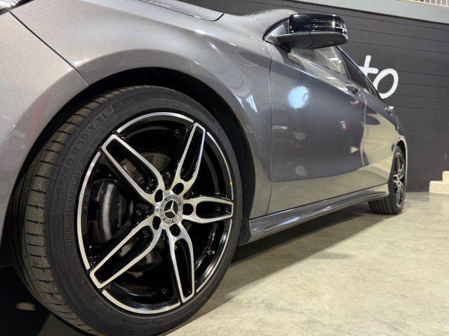 MERCEDES-BENZ CLA 200 PREMIUM AMG MOTORE MERCEDES TETTO