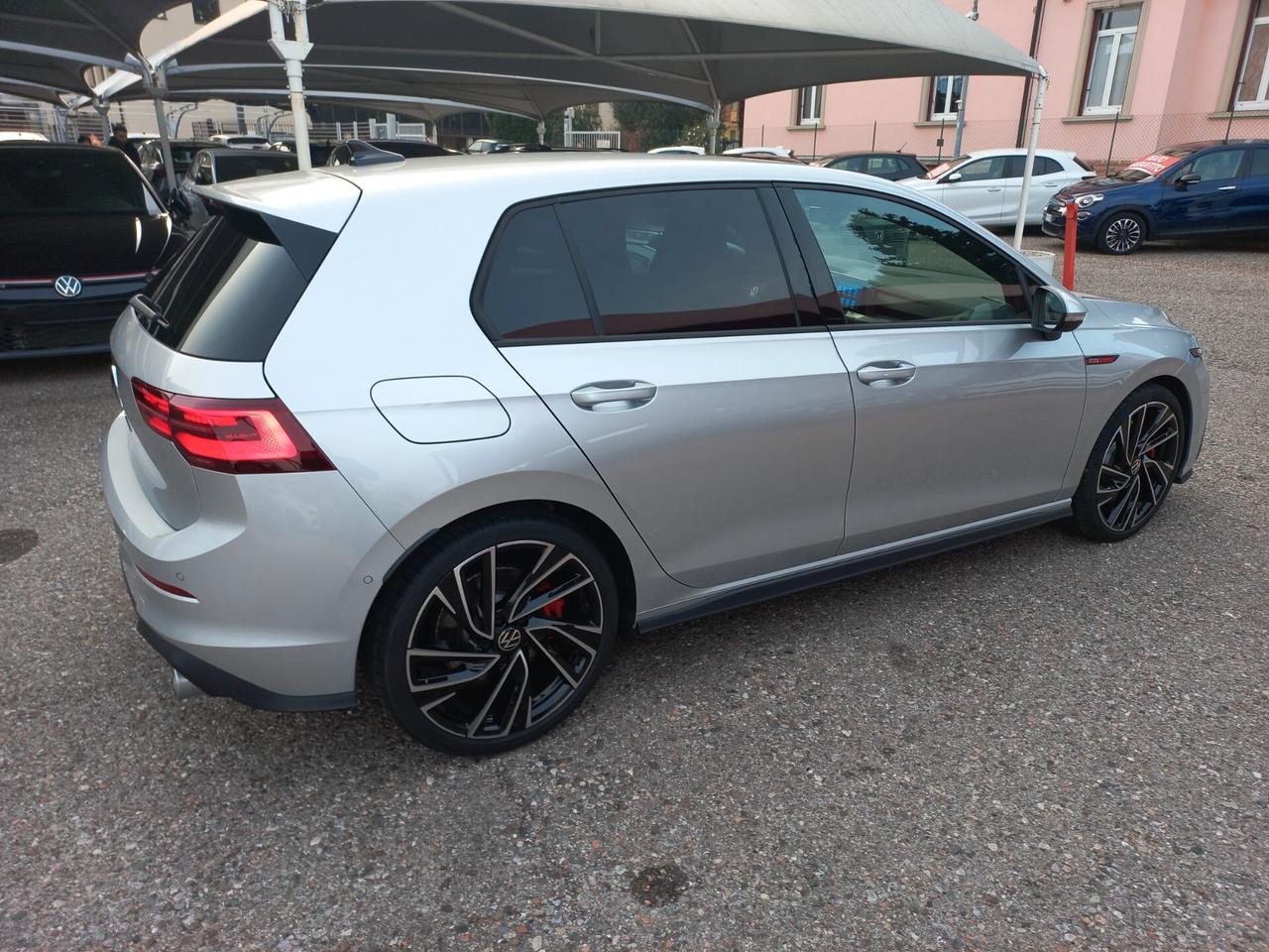 Volkswagen Golf GTI 2.0 TSI DSG