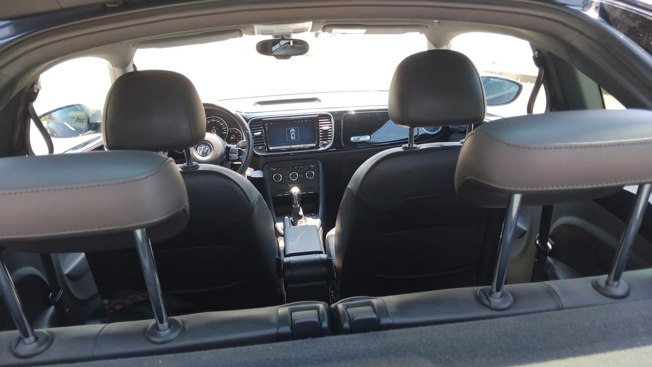 Volkswagen Maggiolino 2.0 TSI DSG Sport