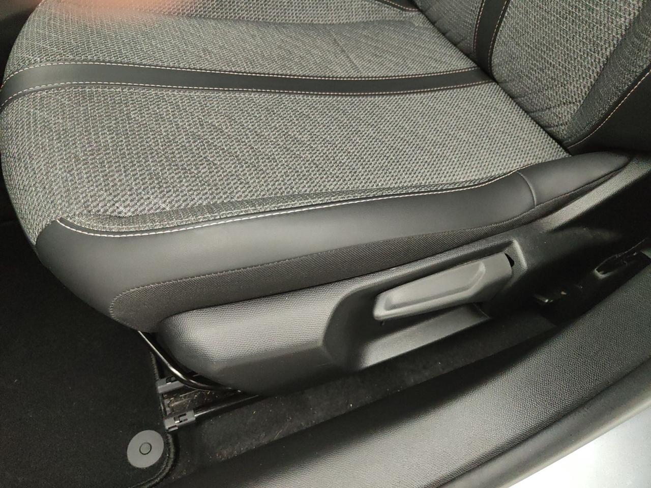 PEUGEOT 208 II 2023 1.2 PURETECH 100CV ALLURE