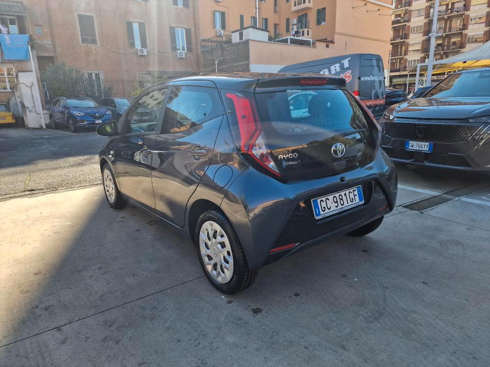 Toyota Aygo 5 Porte Aygo 5p 1.0 x-business m-mt 72cv