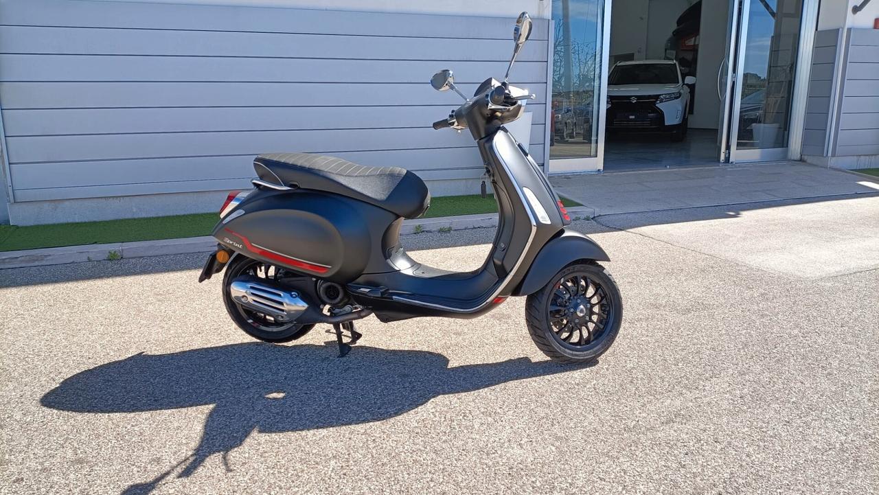 Piaggio Vespa Sprint Sport 50 NERO OPACO