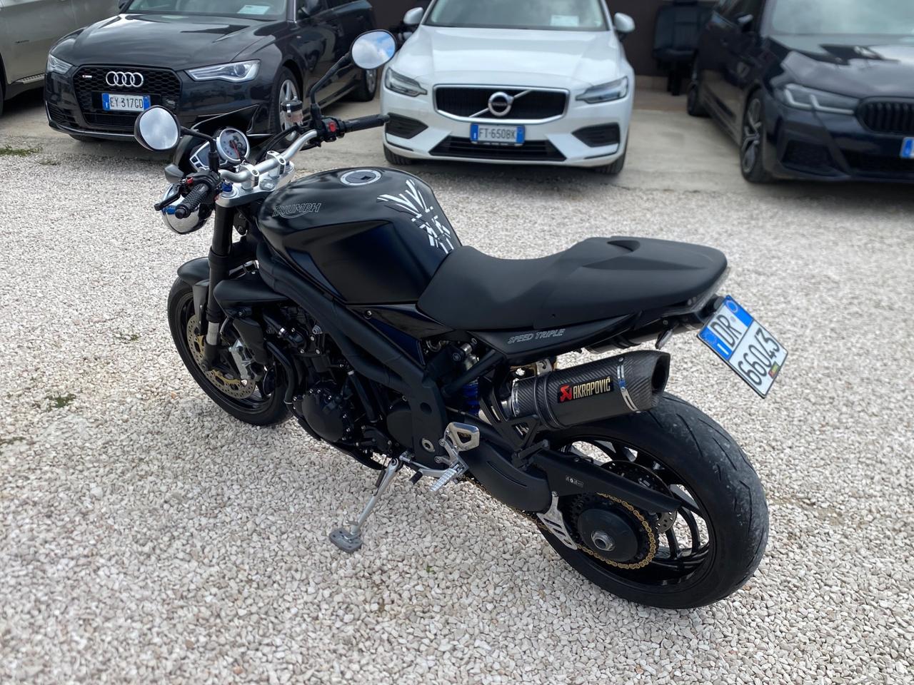 Triumph Speed Triple 1050 DA VETRINA