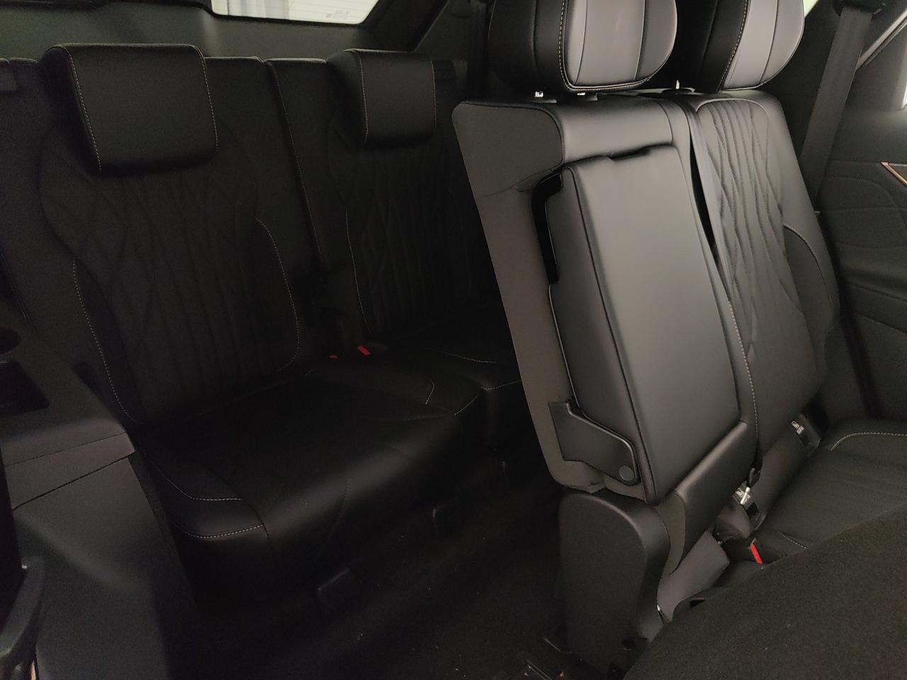 JAECOO JAECOO 8 SHS-P PHEV 1.5TGDI - Trazione AWD DHT3 Exclusive AWD - Interni Nero