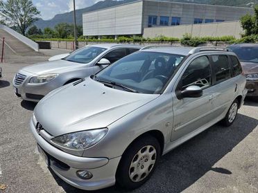 Peugeot 207 1,4 BENZINA. 71000. KILOMETRI
