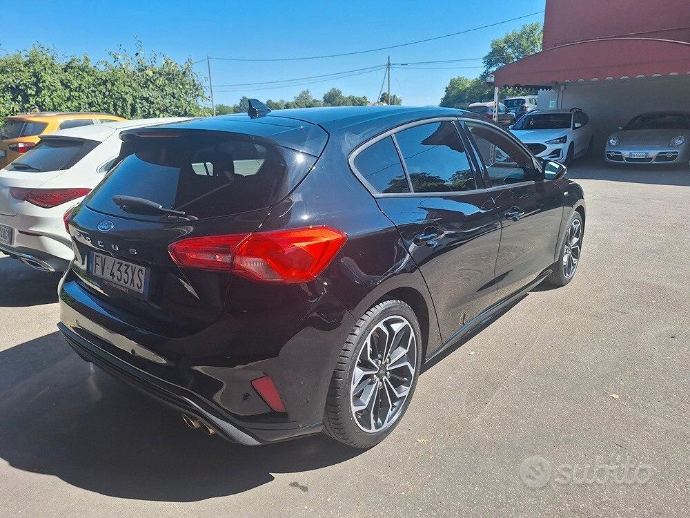 Ford Focus 1.0 - STLine