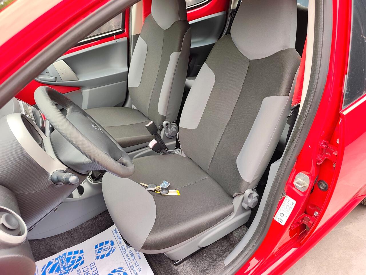 Peugeot 107 1.0 BENZINA Desir