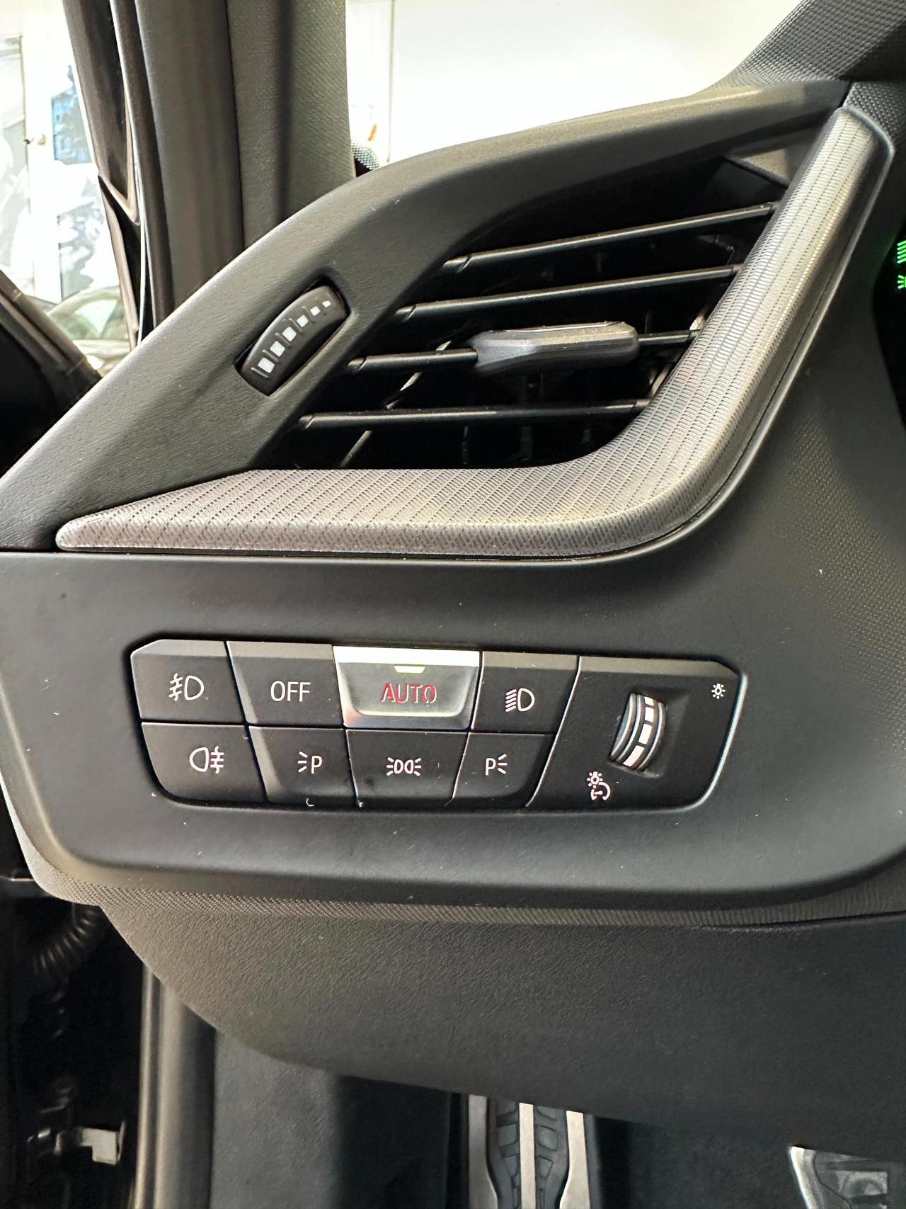 BMW 118 d Msport Auto - LED - Carplay - Pack Luci