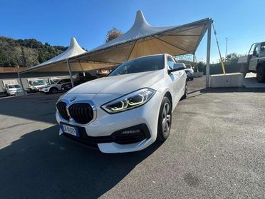 BMW 118 i 5p. Business Advantage