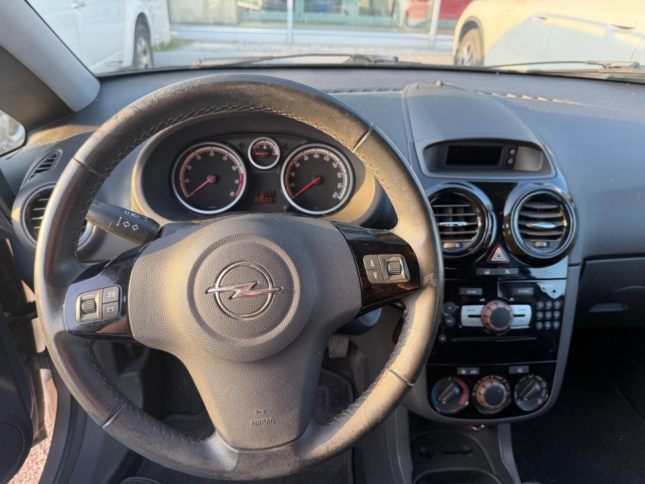 Opel Corsa 1.2 SOLO 36.000KM UNICO PROPRIETARIO!!