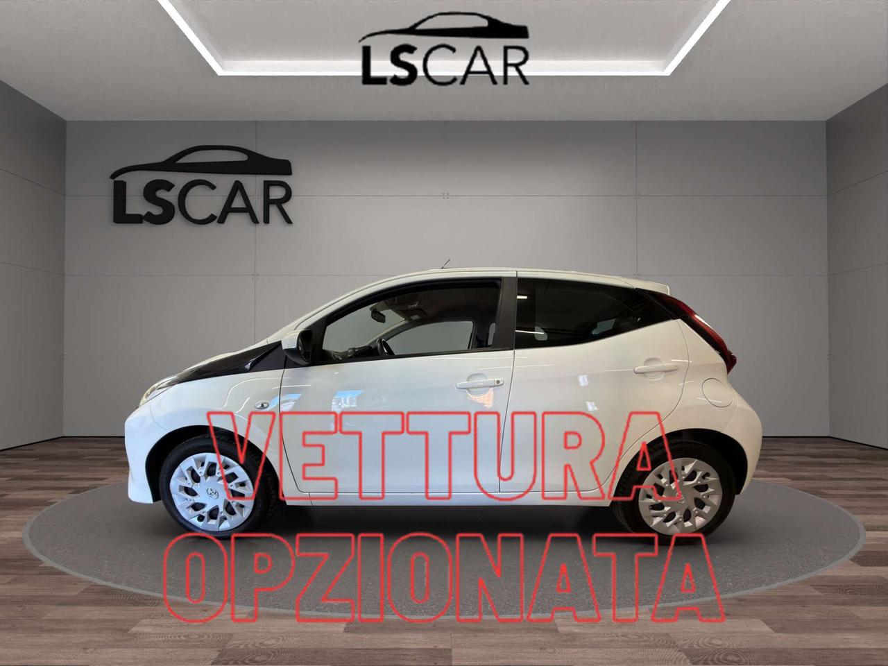 Toyota Aygo Connect 5p 1.0 x-business 72cv - Unipro - Promo Finanziamento