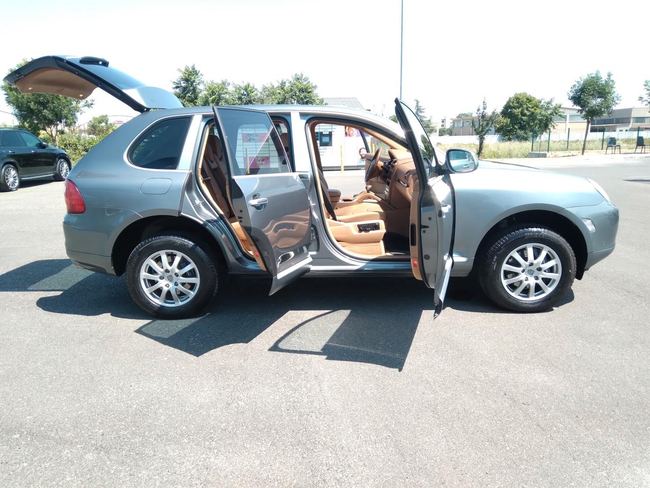 Porsche Cayenne 3.2 V6 250cv cambio manuale 6marce