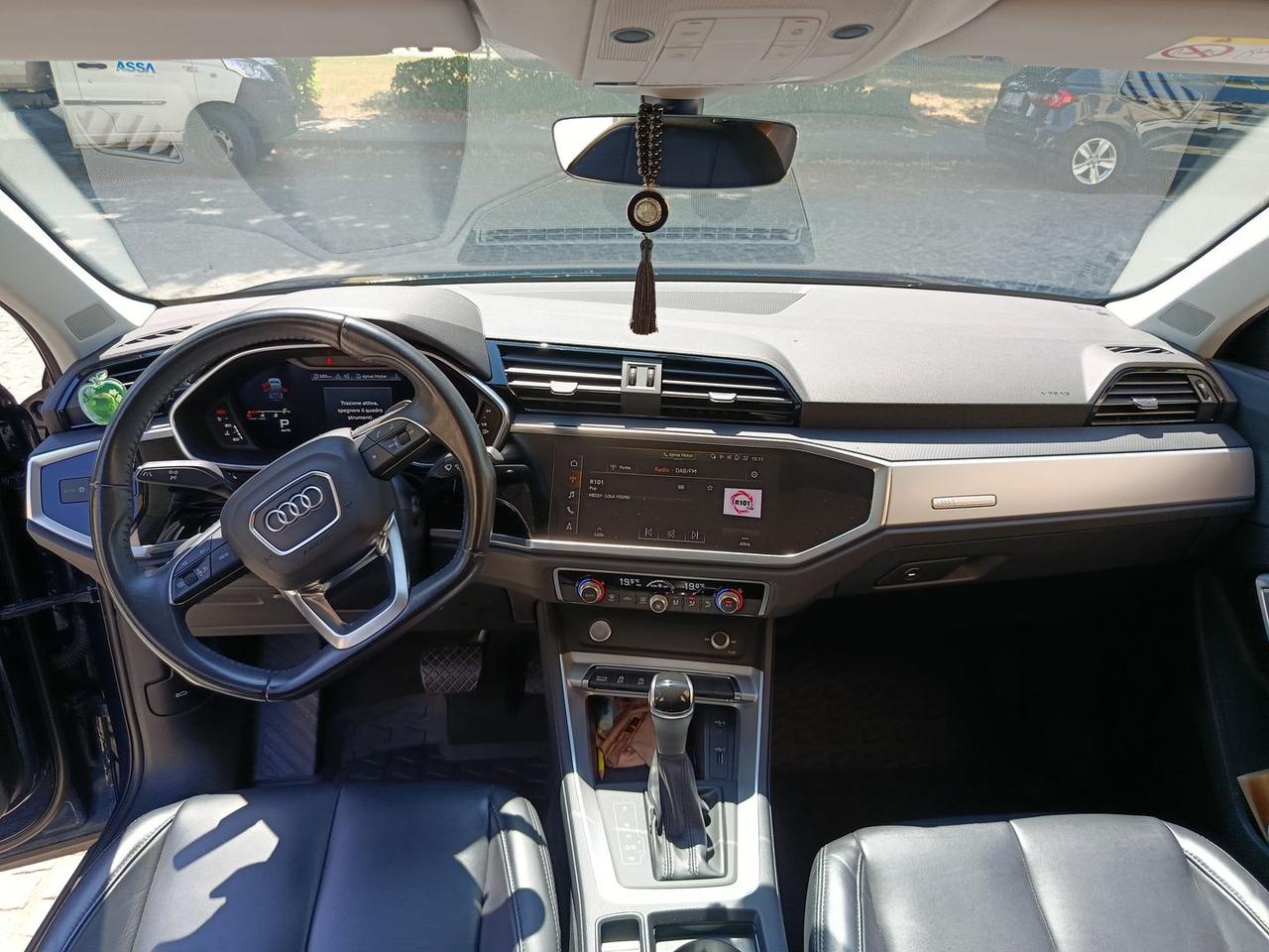 Audi Q3 2.0 TDI Business #6230