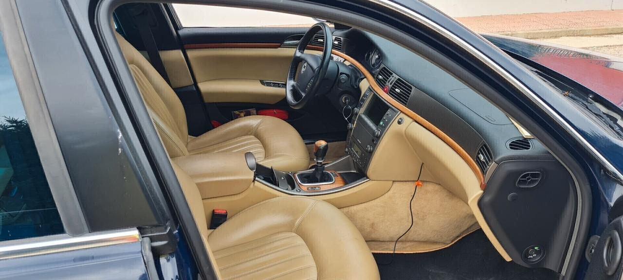 Lancia Thesis 2.4 JTD Executive