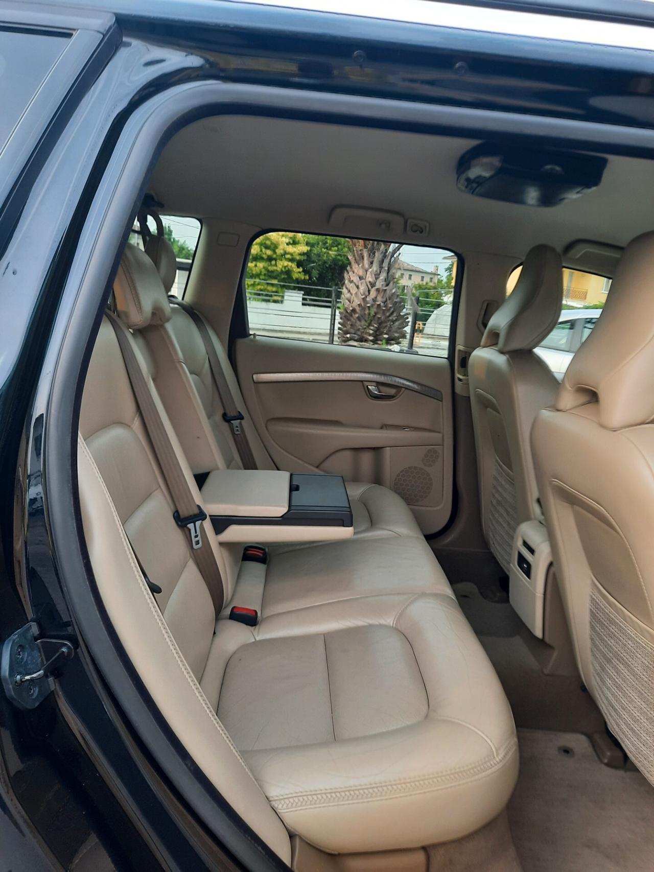 Volvo XC 70 XC70 D5 185CV AWD Summum