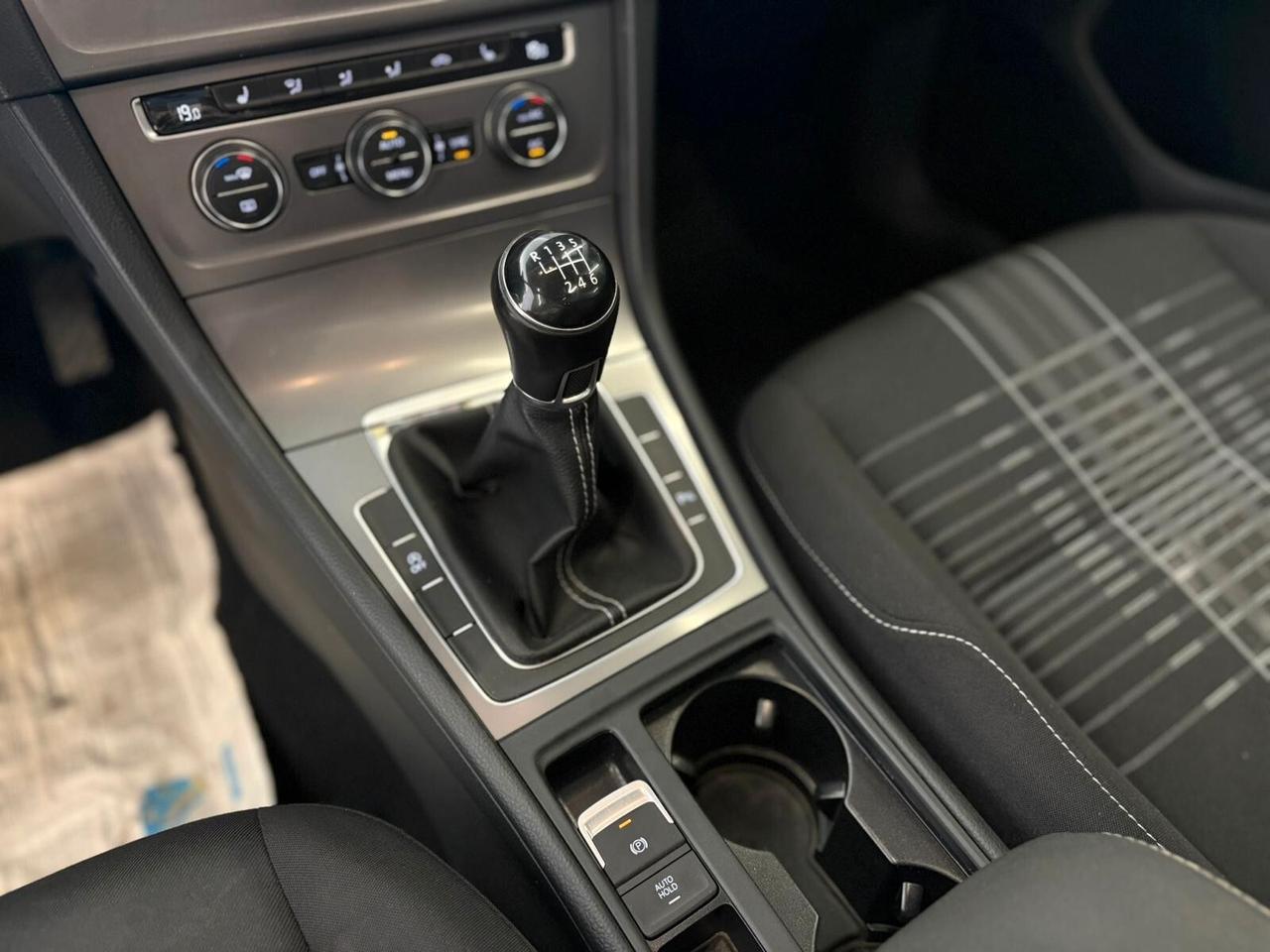 Volkswagen Golf 2.0 TDI 5p Lounge BlueMotion Technology Tetto Apribile