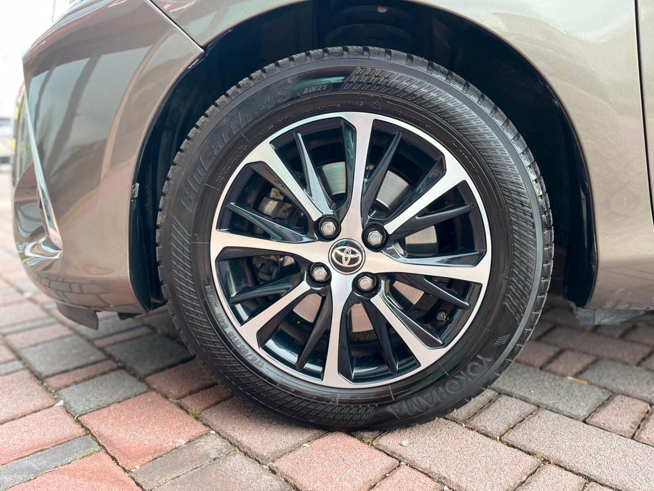 Toyota Yaris 1.5 Hybrid 5 porte Active