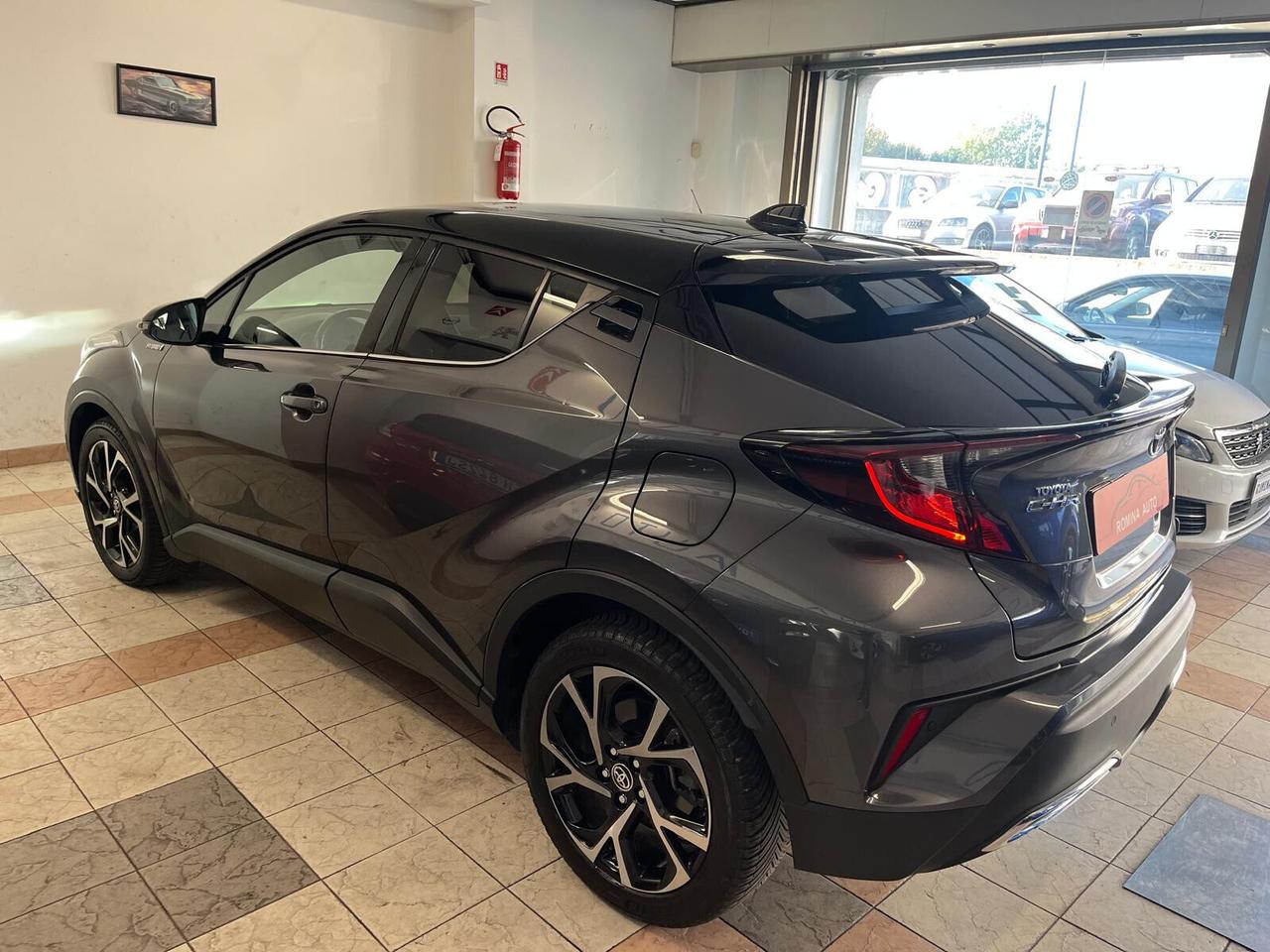 Toyota C-HR 2.0 Hybrid E-CVT Trend