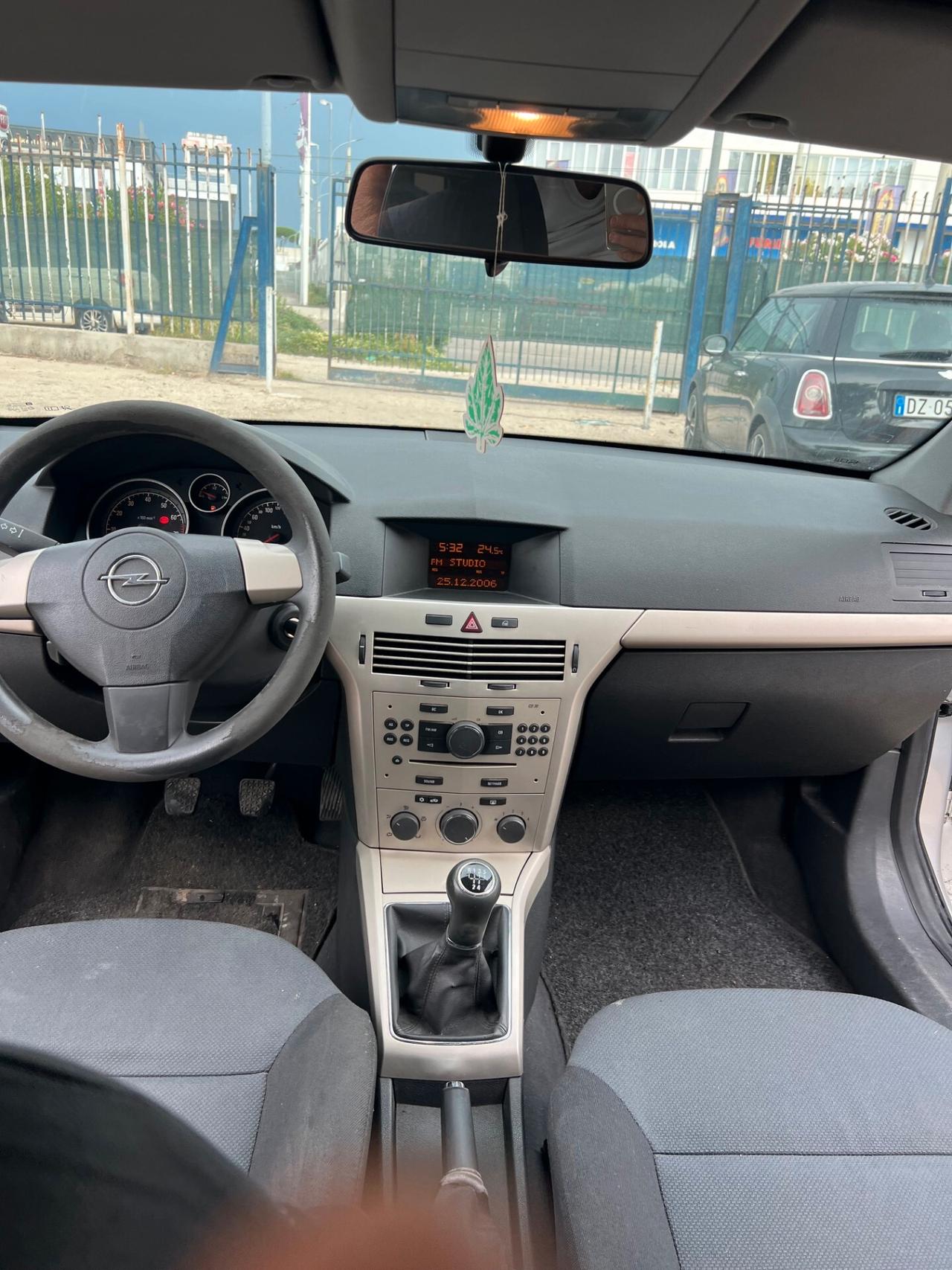 Opel Astra 1.4 16V Twinport Station Wagon Enjoy
