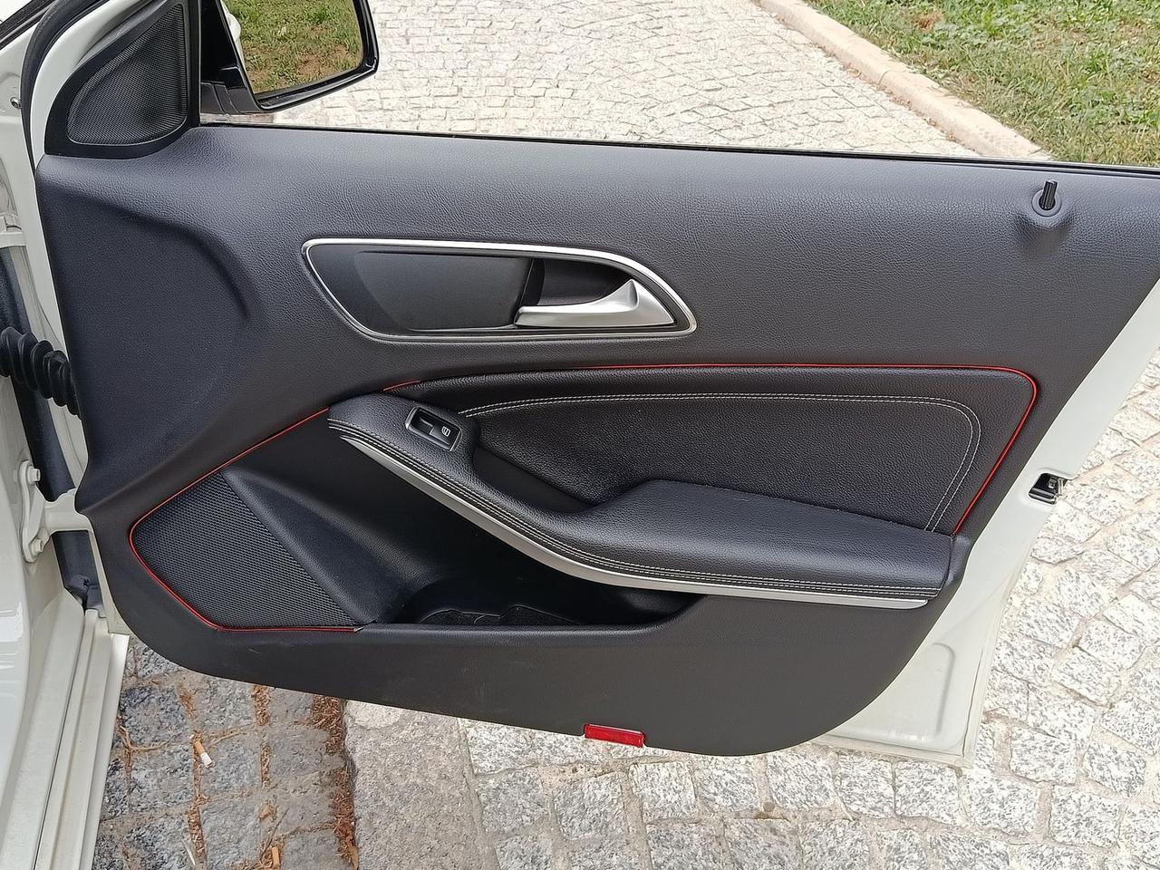 Mercedes-Benz A 180 Night Edition #6499