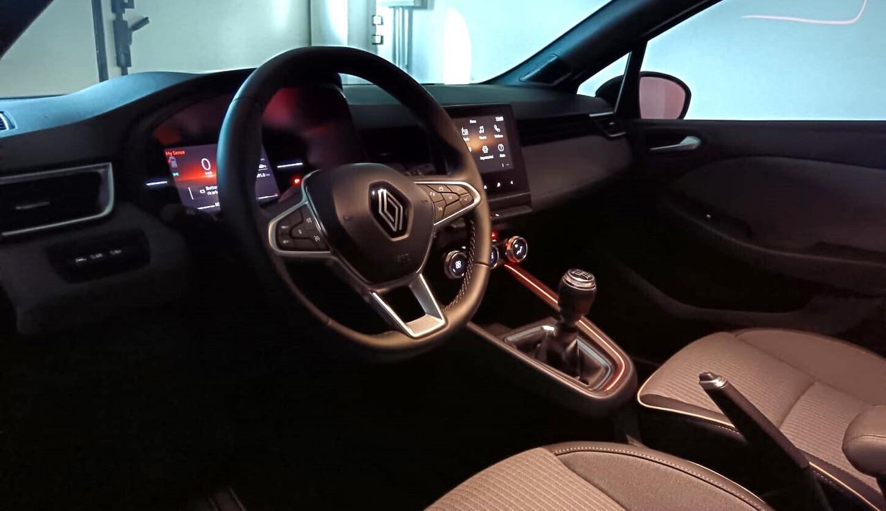 Renault Clio 90 CV 5 porte Techno UFFICIALE ITALIANA