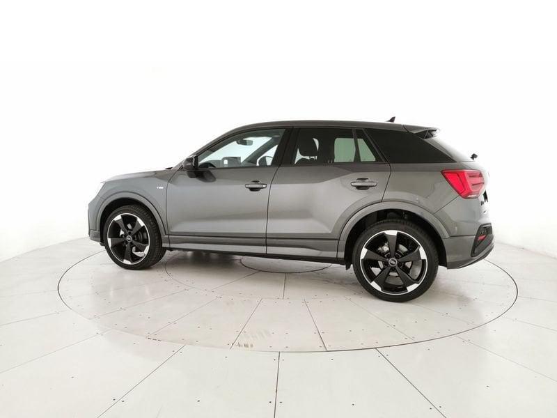 Audi Q2 30 2.0 tdi Identity Black