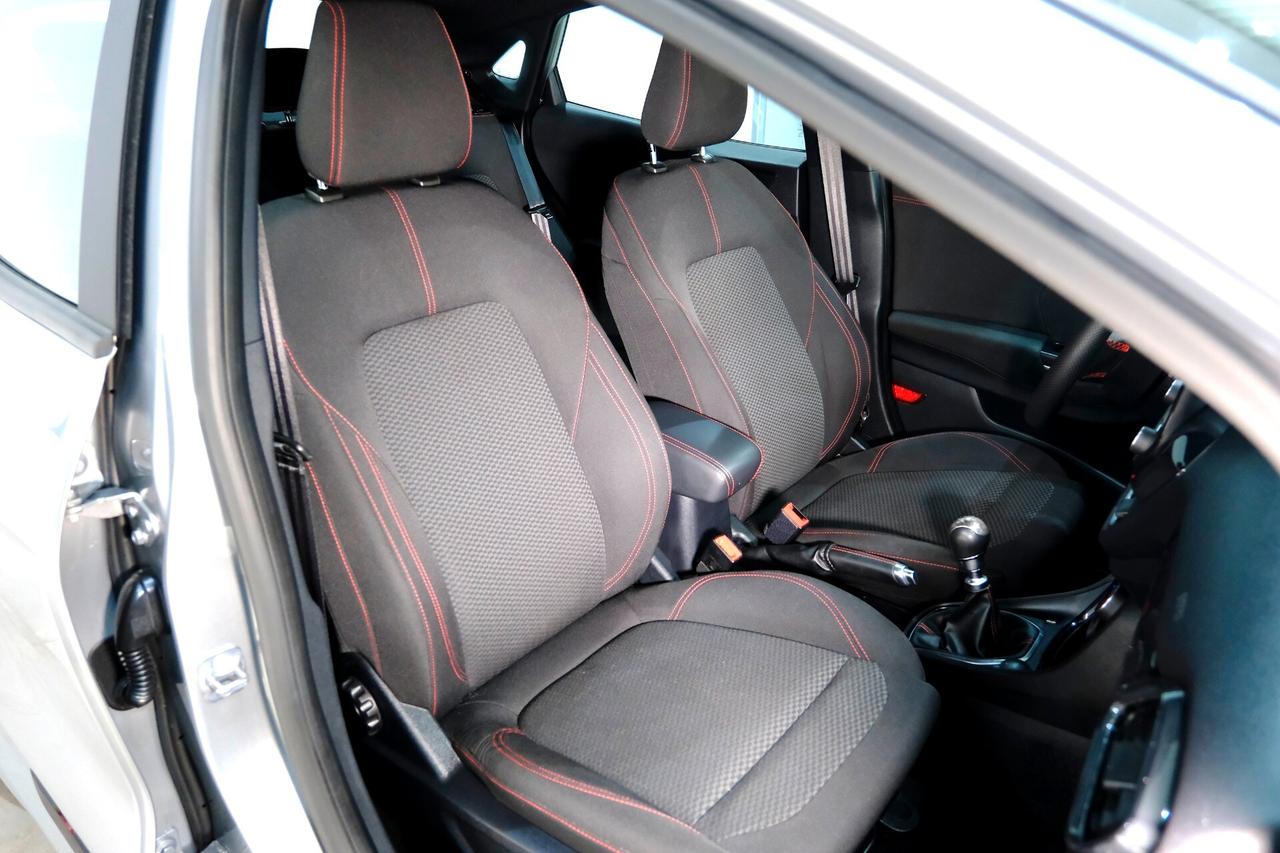 Ford Puma ST LINE HYBRID 125cv COCKPIT