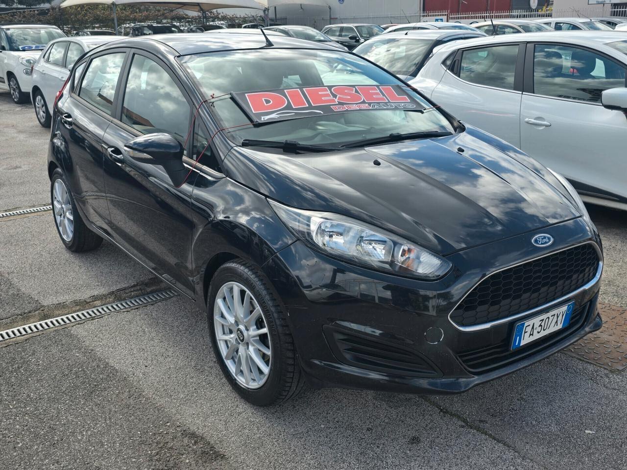 Ford Fiesta 1.5 TDCi 75CV 5 porte Titanium