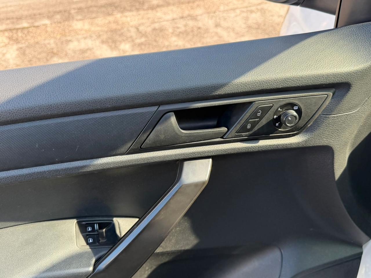 Volkswagen Caddy 1.4 TGI Furgone Business