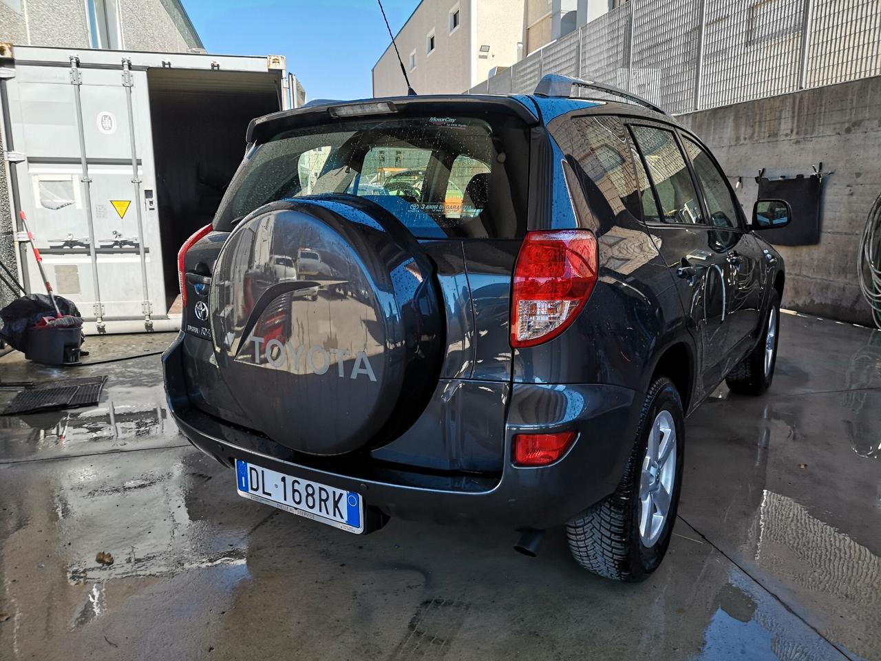 Toyota RAV 4 RAV4 2.2 D-4D 136 CV Luxury