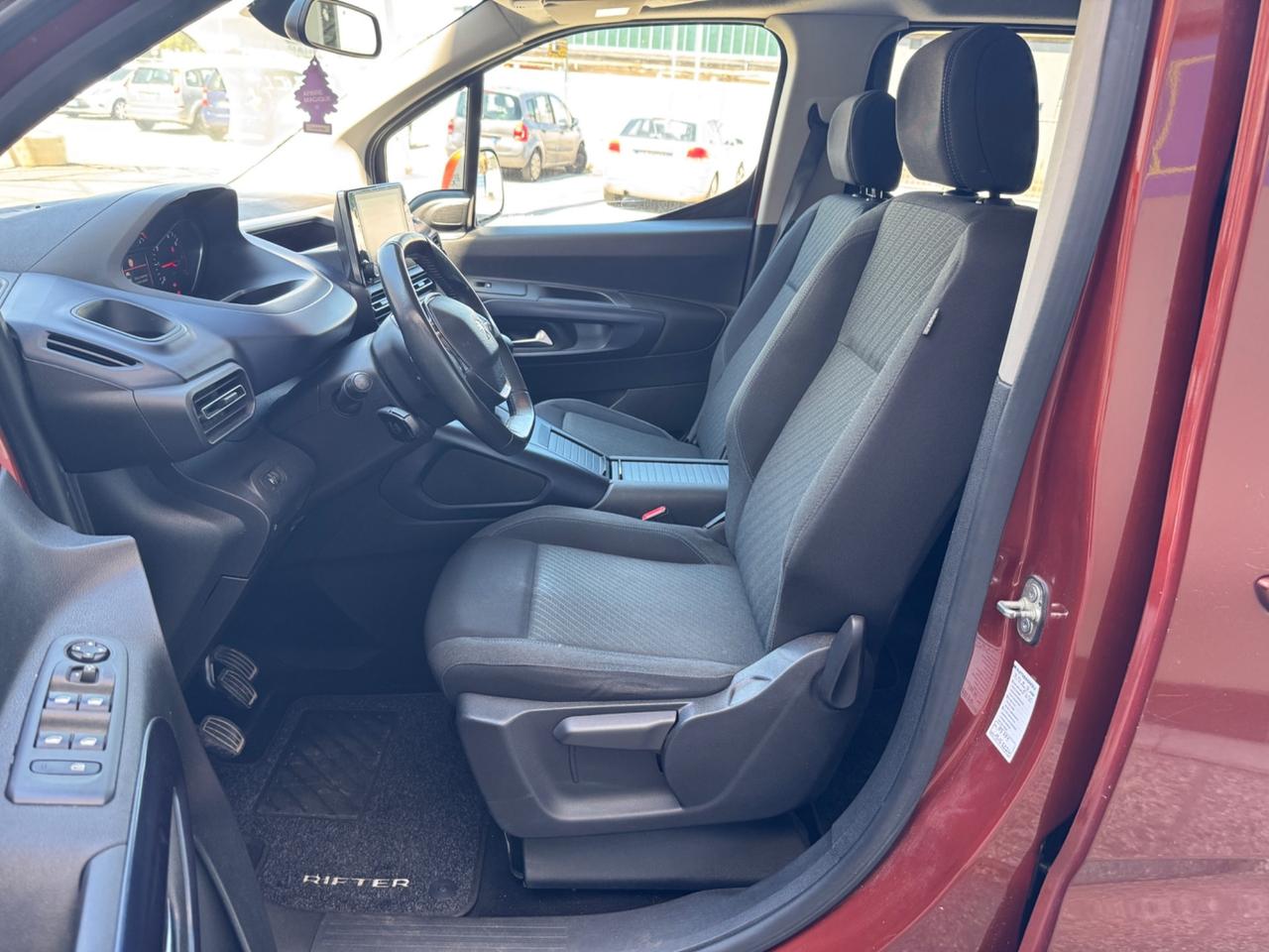 Peugeot Rifter BlueHDi 130 S&S EAT8 Allure