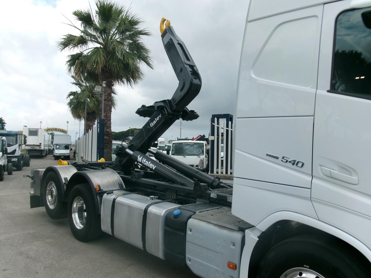 Volvo FH 540CV EURO 6 SCARRABILE ITALEV 26T ADR CASSE DA 6 METRI