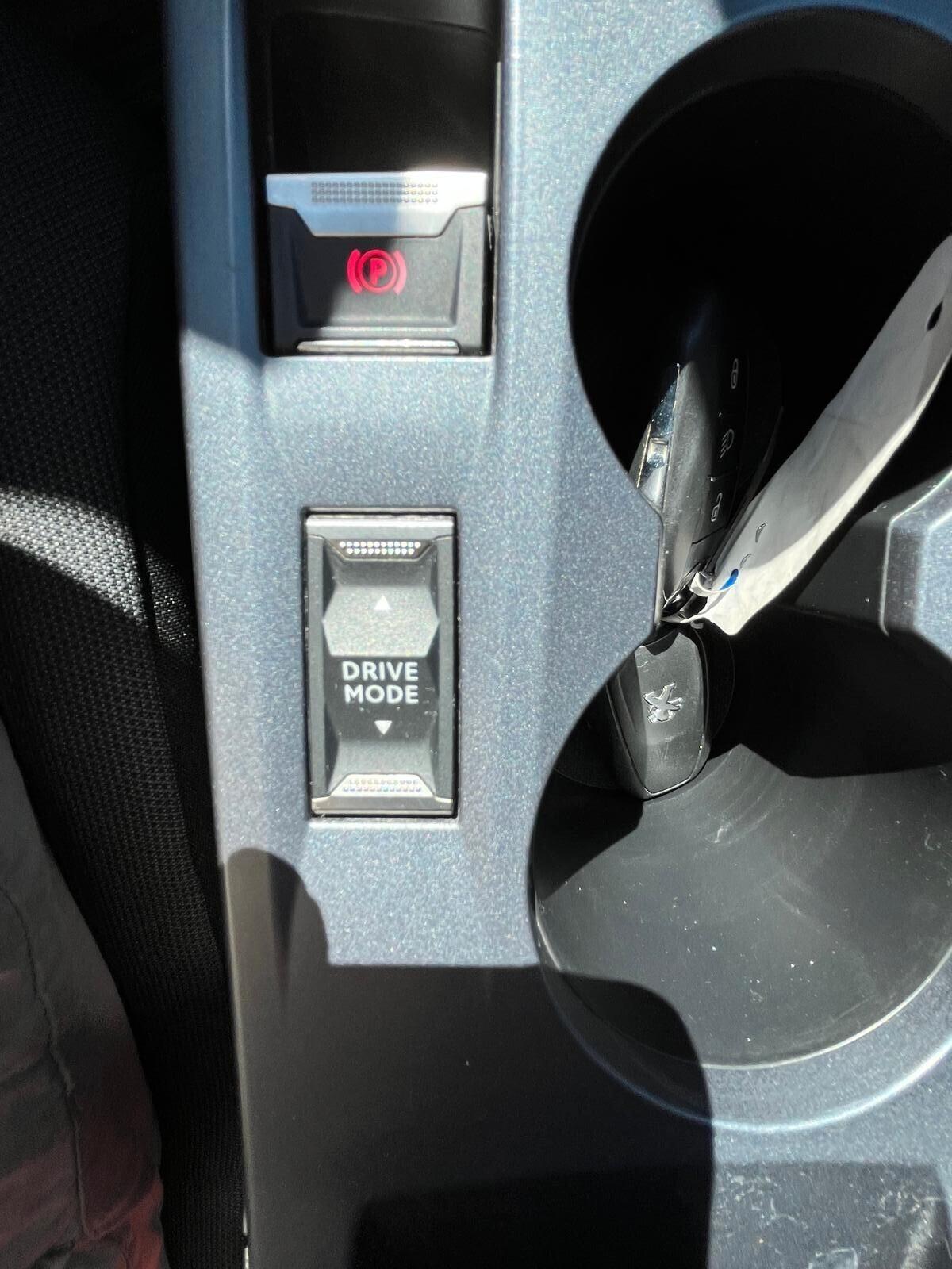 Peugeot 2008 BlueHDi 100 S&S Allure