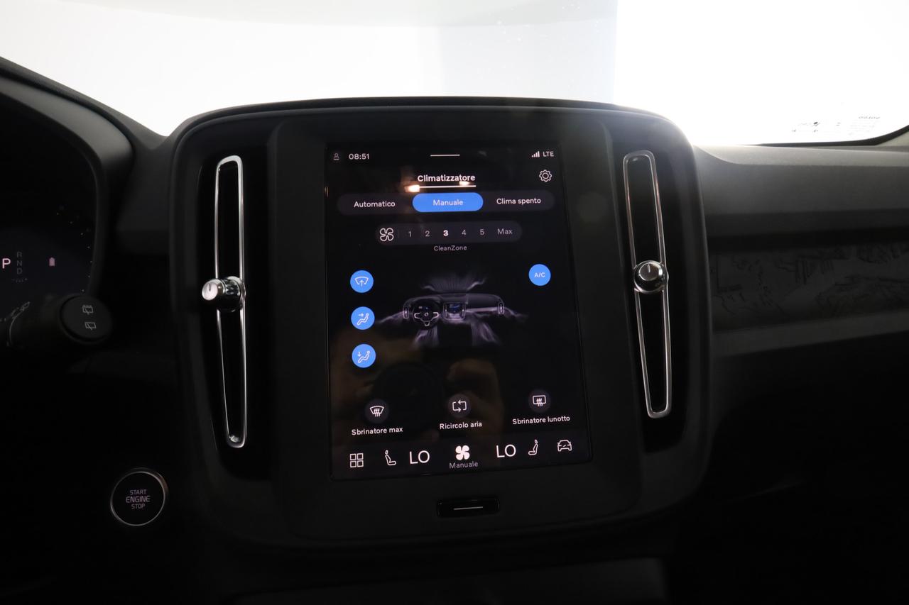 VOLVO XC40 (2017--->) XC40 B3 automatico Essential