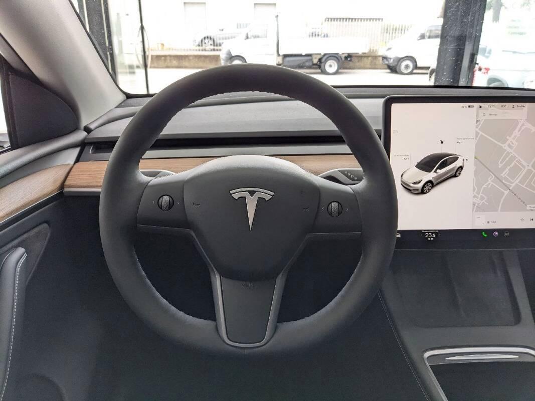 Tesla Model Y 440 cv, AWD, Tetto Panoramico, Autonomia WLTP 533k
