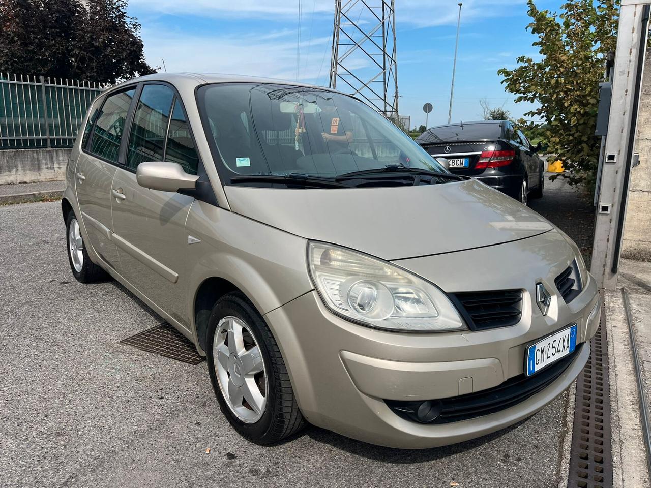 Renault Scénic 1.6 16V GPL