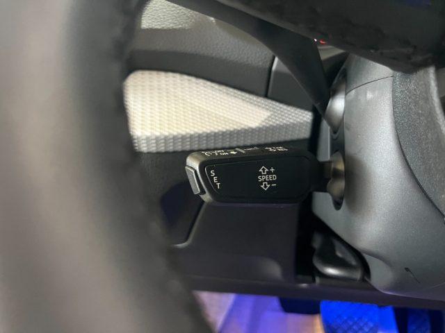 AUDI Q2 35 TFSI Stronic S line Identity Black "18 Sline