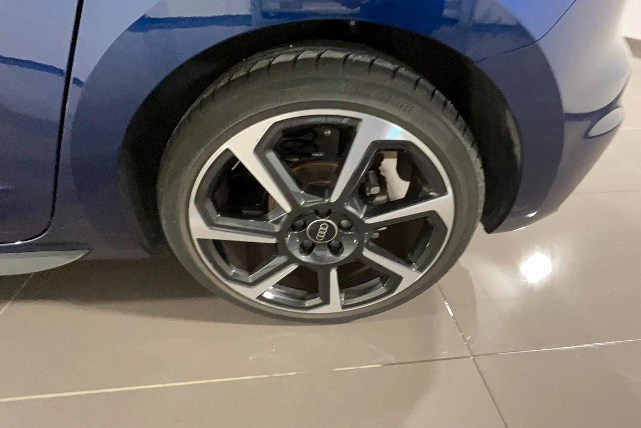 Audi A1 SPB 30 TFSI S tronic line edition