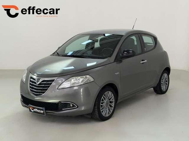 Lancia Ypsilon 0.9 TwinAir 85 CV 5 porte S&S Platinum